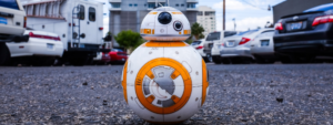 Los robots de delivery de Kiwibot realizan entregas a los universitarios